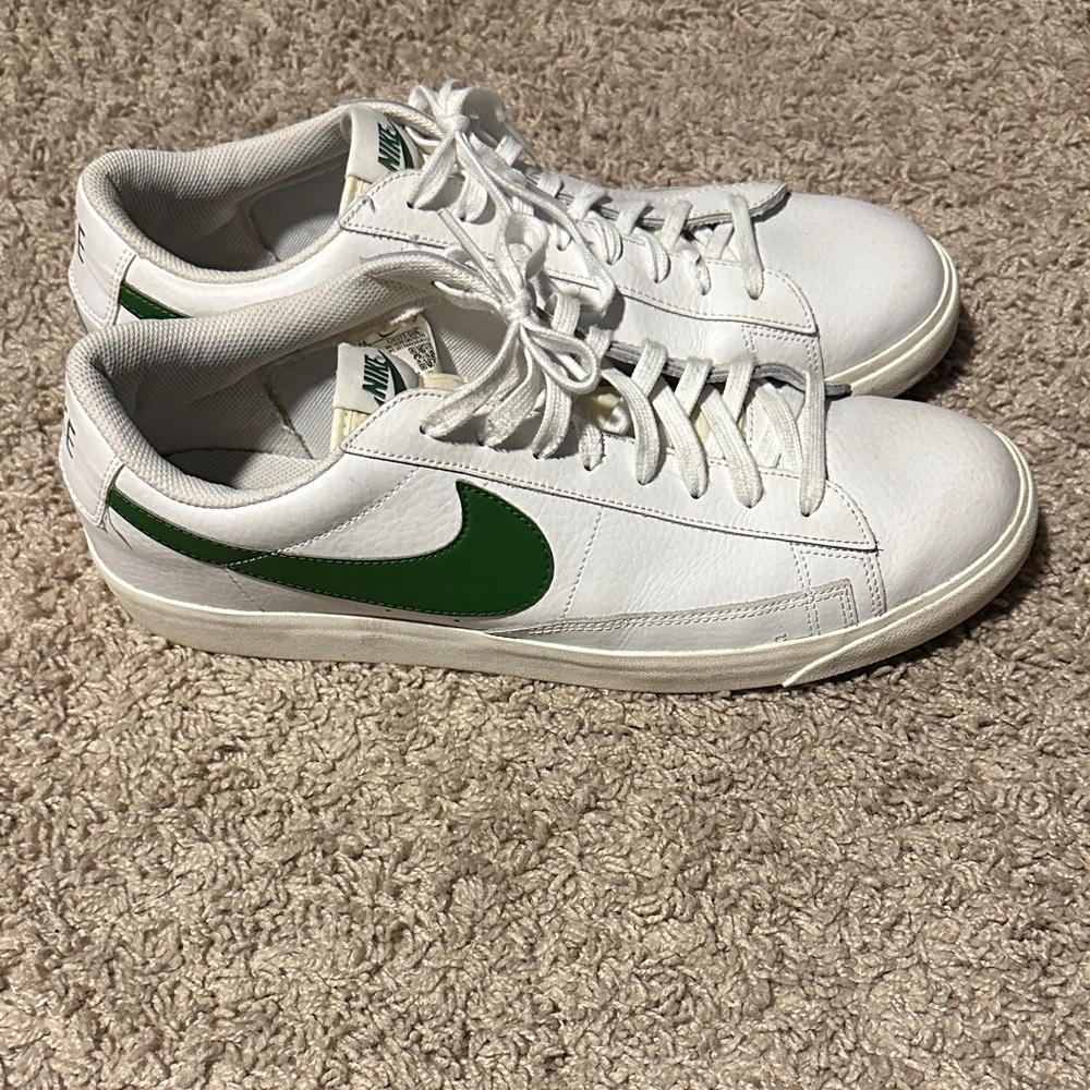 Nike Classic White and Green Blazers